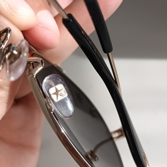 NWT GIVENCHY STAR AVIATOR SUNGLASSES - Picture 5 of 10